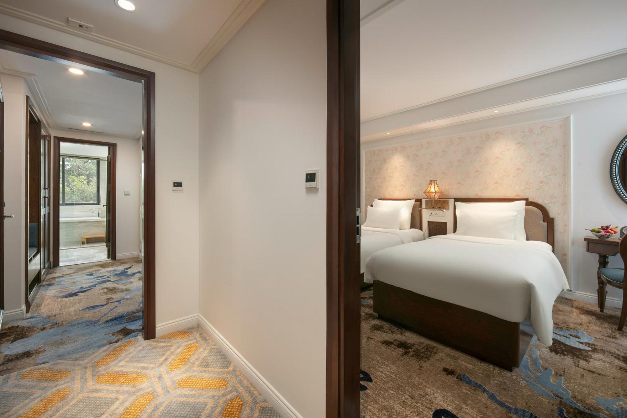 The Oriental Jade Hotel Hanoi Luaran gambar Deluxe Suite